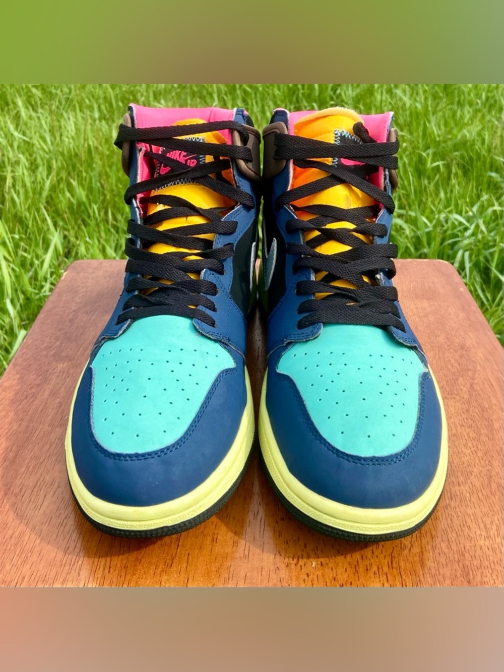 Jordan Retro 1 ‘Tokyo Bio Hack’ (12M) - Picture 2 of 7